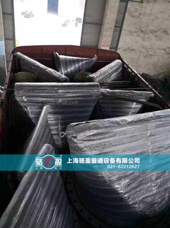 大批量法蘭式<a href=http://www.daogelasi.cn/ target=_blank class=infotextkey><a href=http://www.daogelasi.cn target=_blank class=infotextkey>鴨嘴閥</a></a>發(fā)貨現(xiàn)場